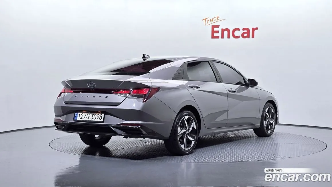 Hyundai AVANTE — фото 2