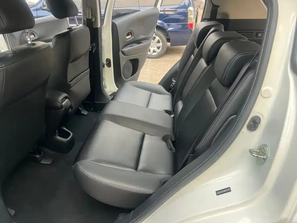 Honda Vezel 2021 из CN, фото 8