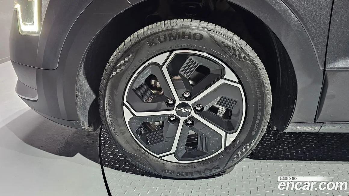 Kia Niro — фото 5