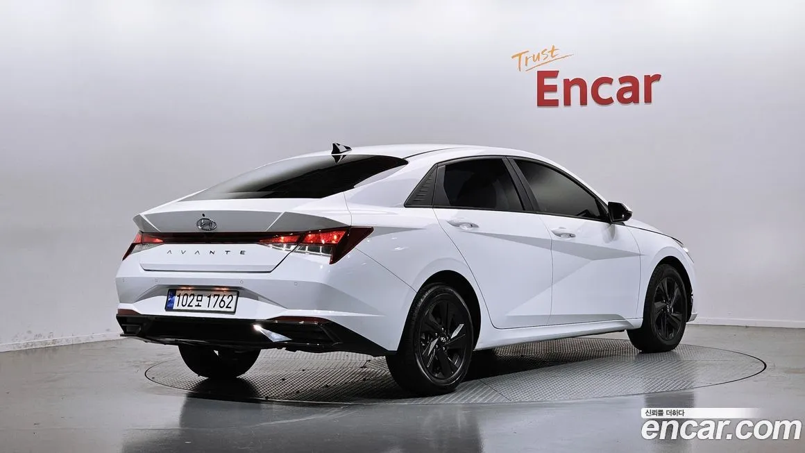 Hyundai AVANTE — фото 2
