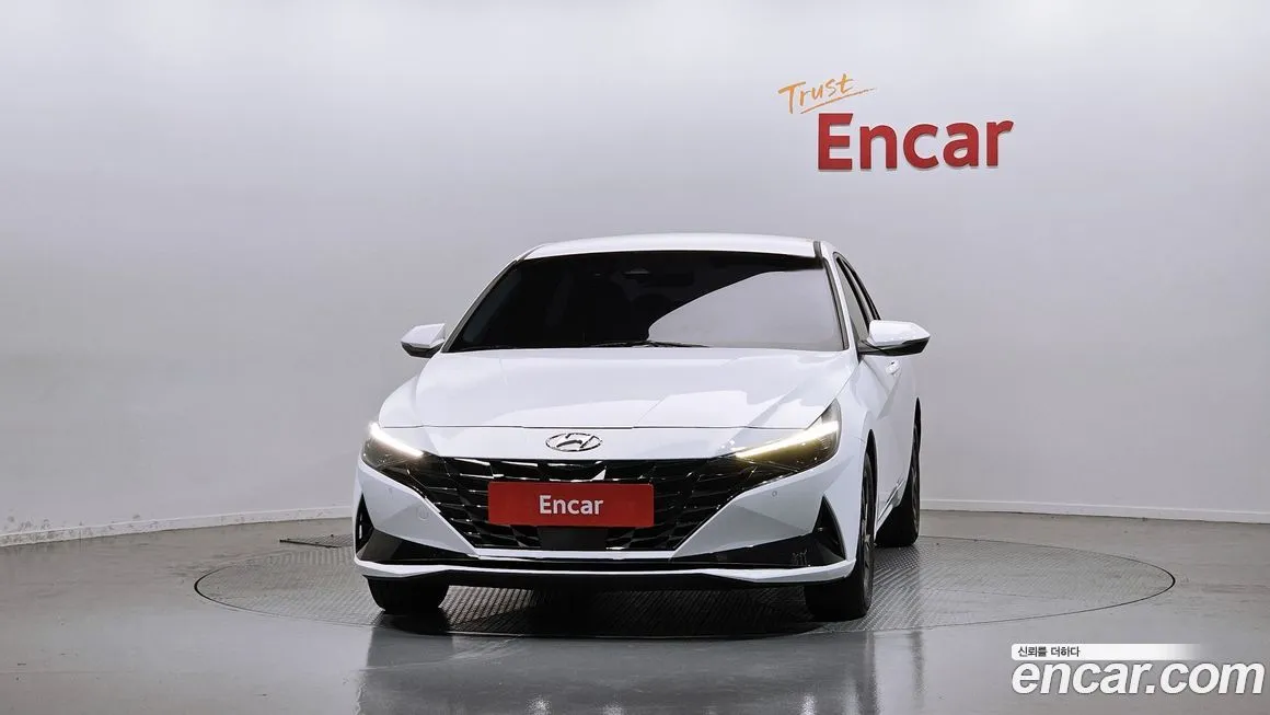 Hyundai AVANTE — фото 3