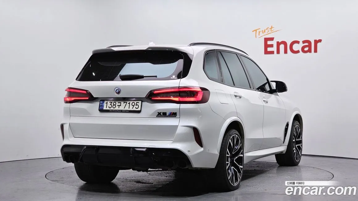 BMW X5M 2023 из KR, фото 2