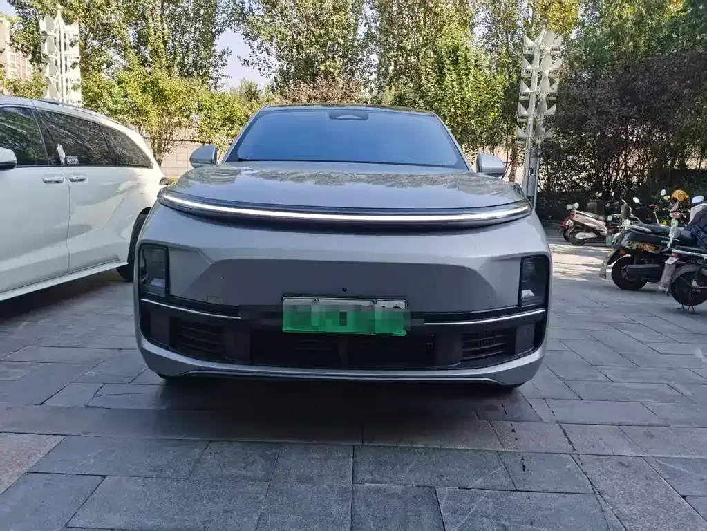 Li Auto L8 2023 из CN, фото 2