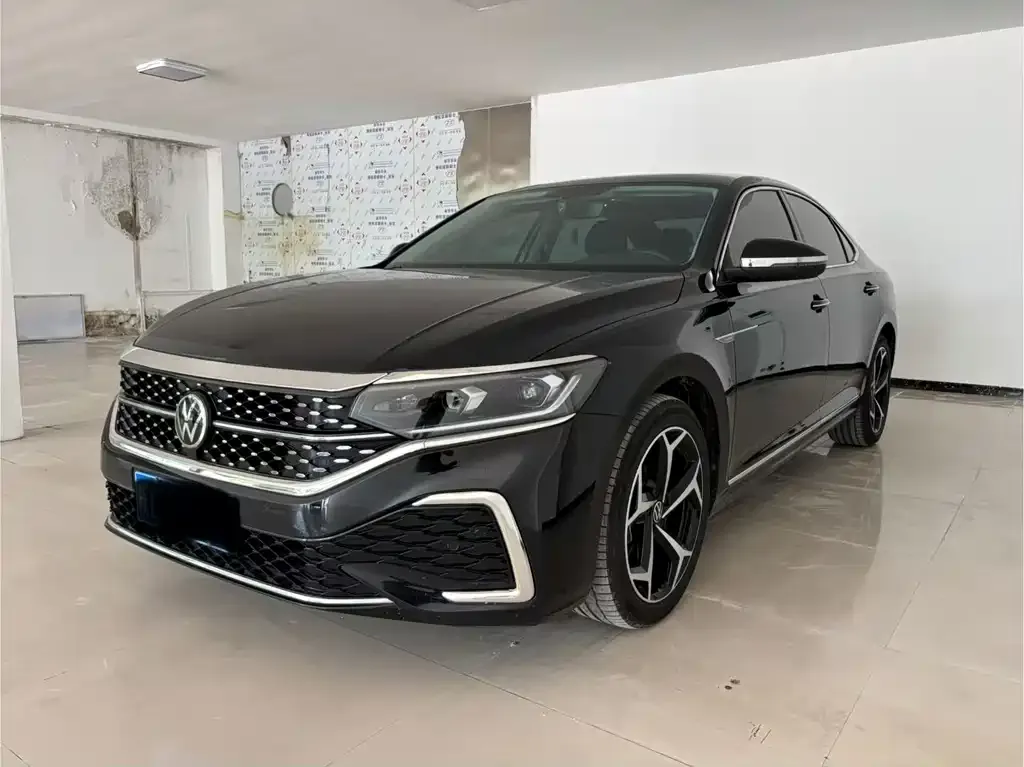 Volkswagen Passat — фото 2