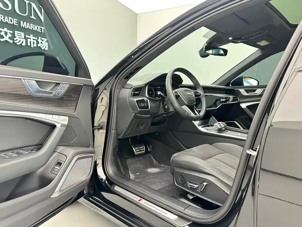 Audi A6L 2024 из CN, фото 4
