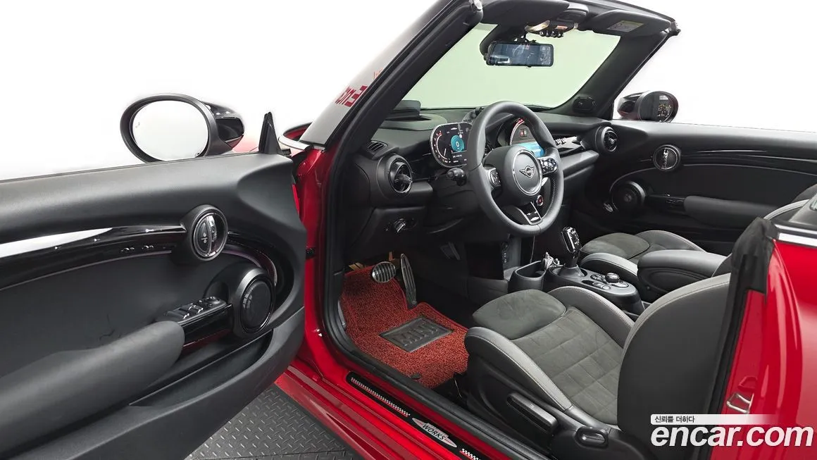 Mini Cooper Convertible 2023 из KR, фото 10
