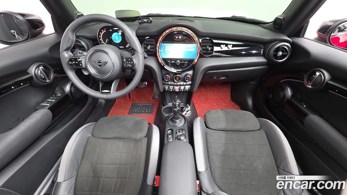 Mini Cooper Convertible 2023 из KR, фото 7