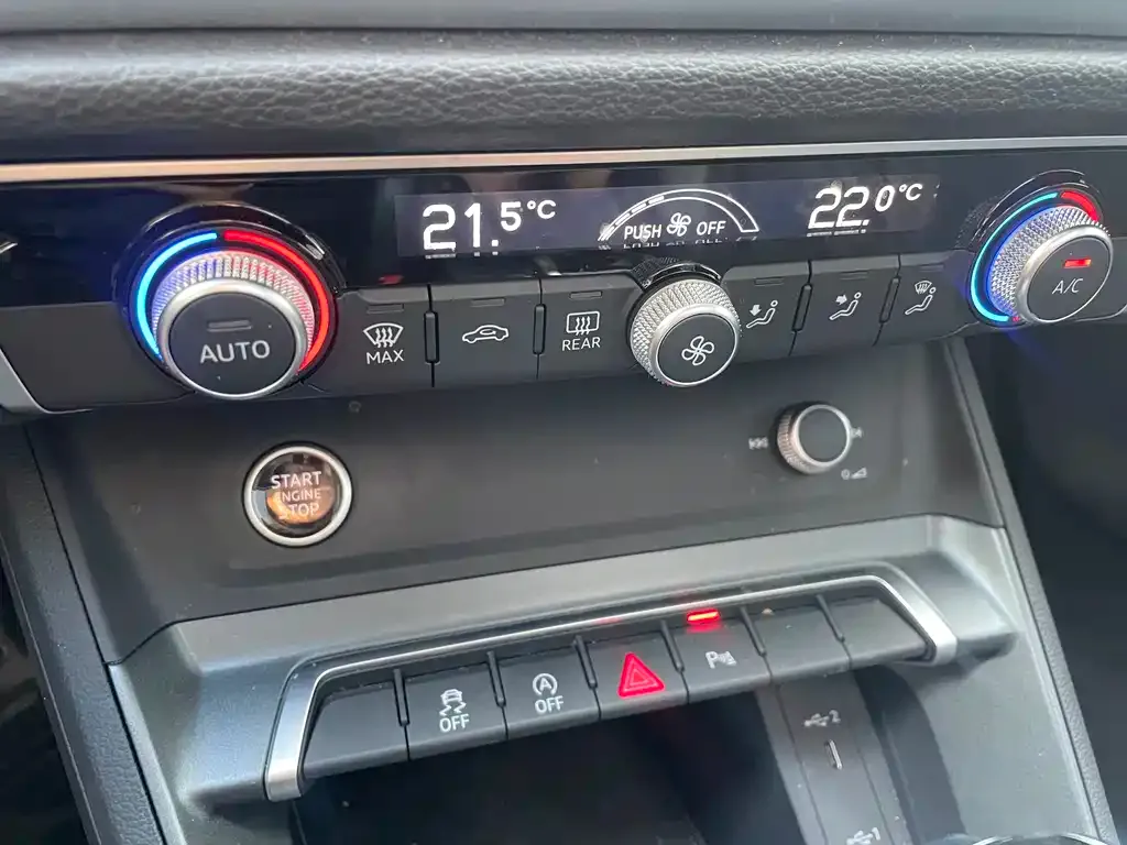 Audi Q3 Sportback 2023 из CN, фото 10
