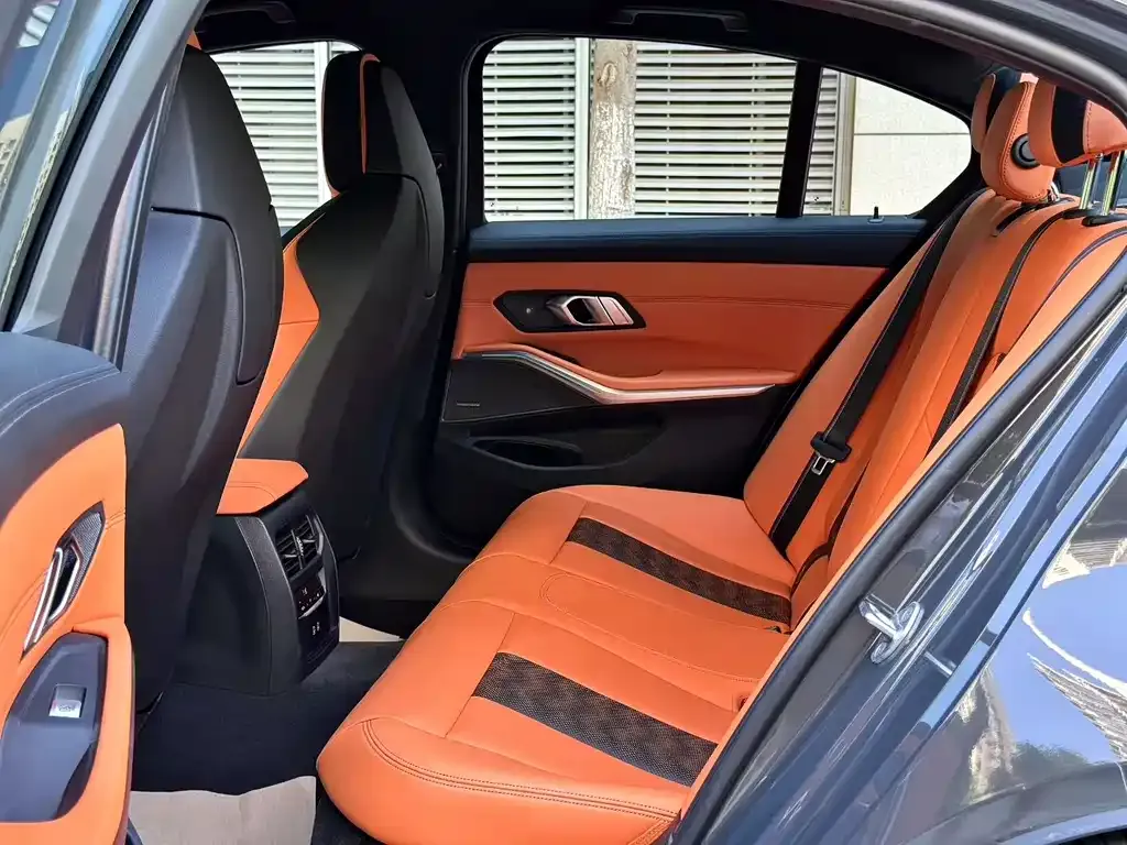 BMW M3 2024 из CN, фото 7