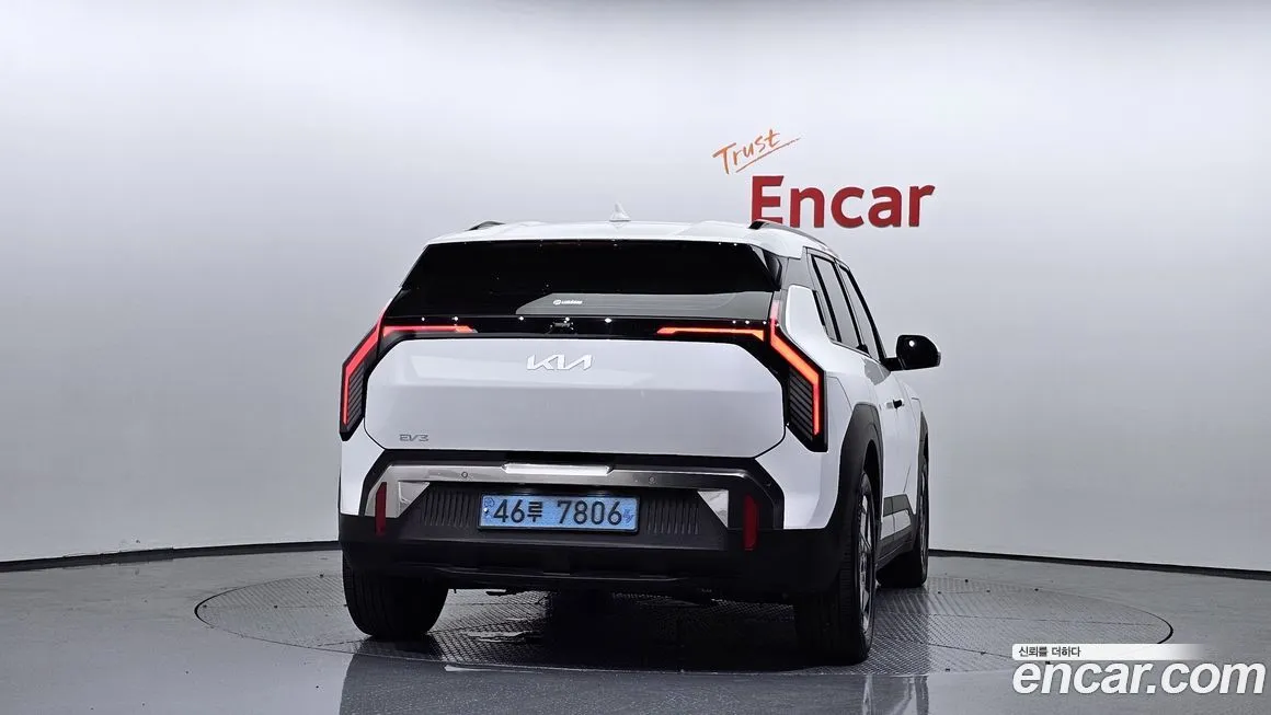 Kia EV3 — фото 4