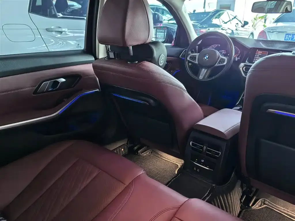 BMW 3 Series 2022 из CN, фото 8