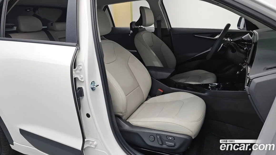 Kia Niro — фото 10
