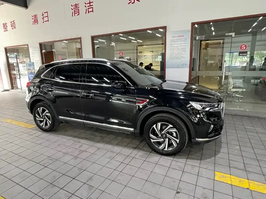 Hongqi HS5 — фото 4