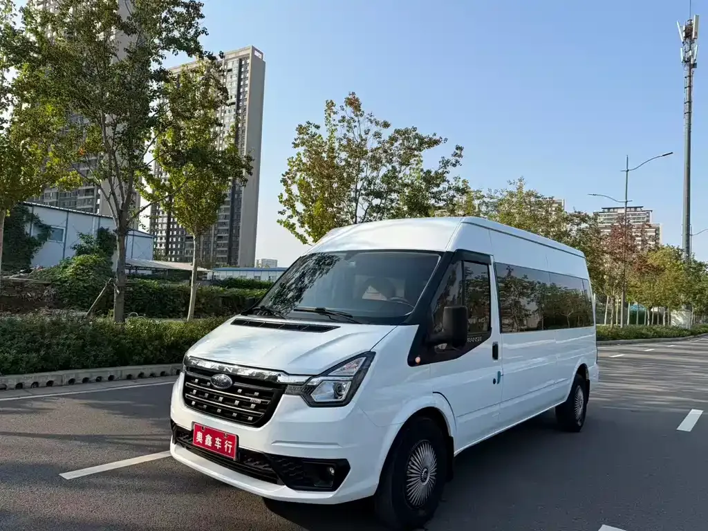 Ford Transit Custom 2022 из CN, фото 2