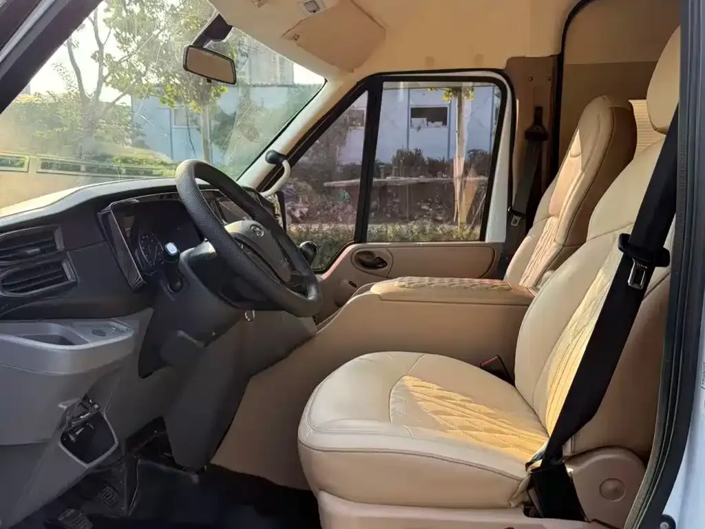 Ford Transit Custom 2022 из CN, фото 4