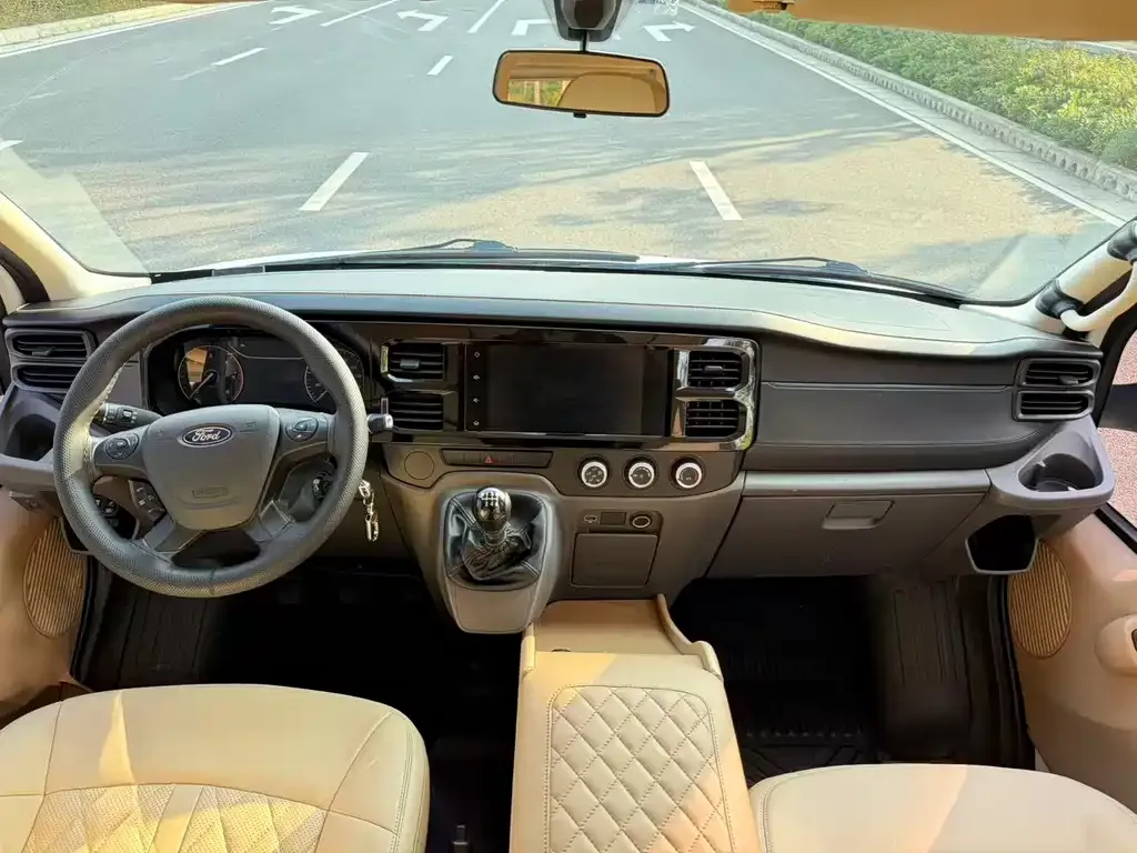 Ford Transit Custom 2022 из CN, фото 7