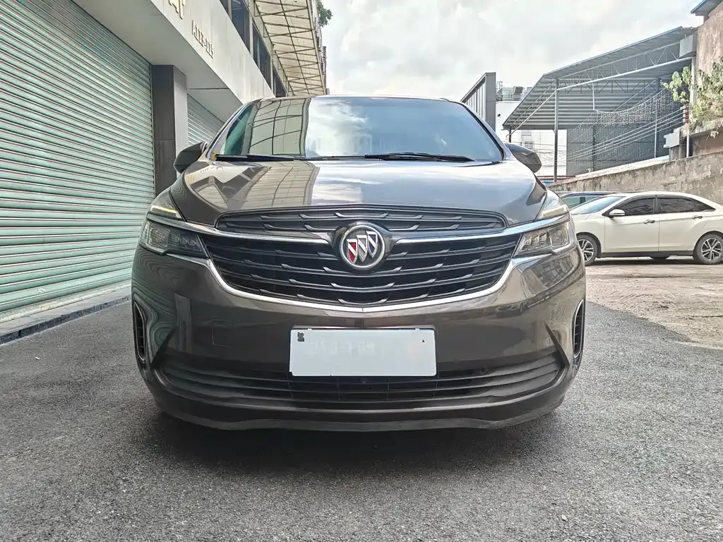 Buick GL8 2022 из CN, фото 2