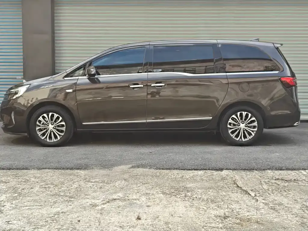 Buick GL8 2022 из CN, фото 4