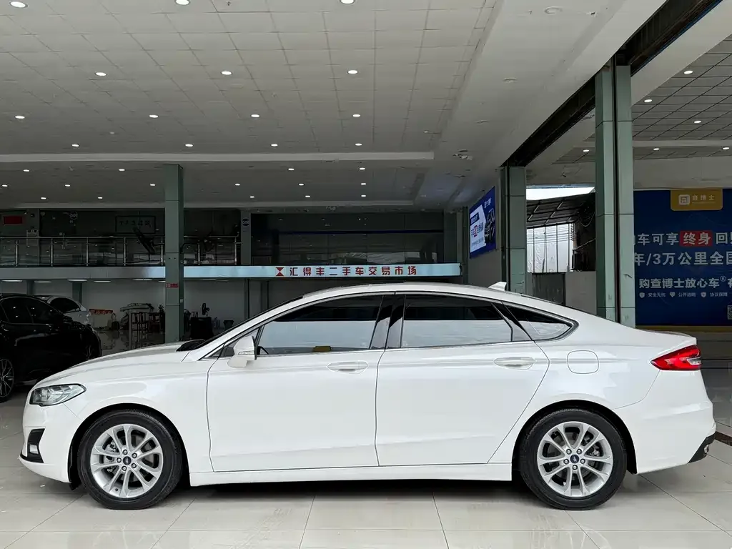 Ford Mondeo 2021 из CN, фото 10