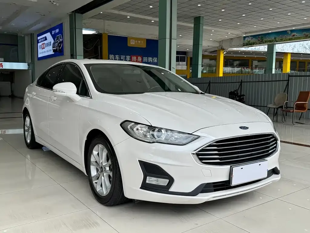 Ford Mondeo 2021 из CN, фото 3