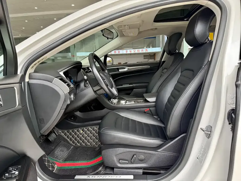 Ford Mondeo 2021 из CN, фото 4