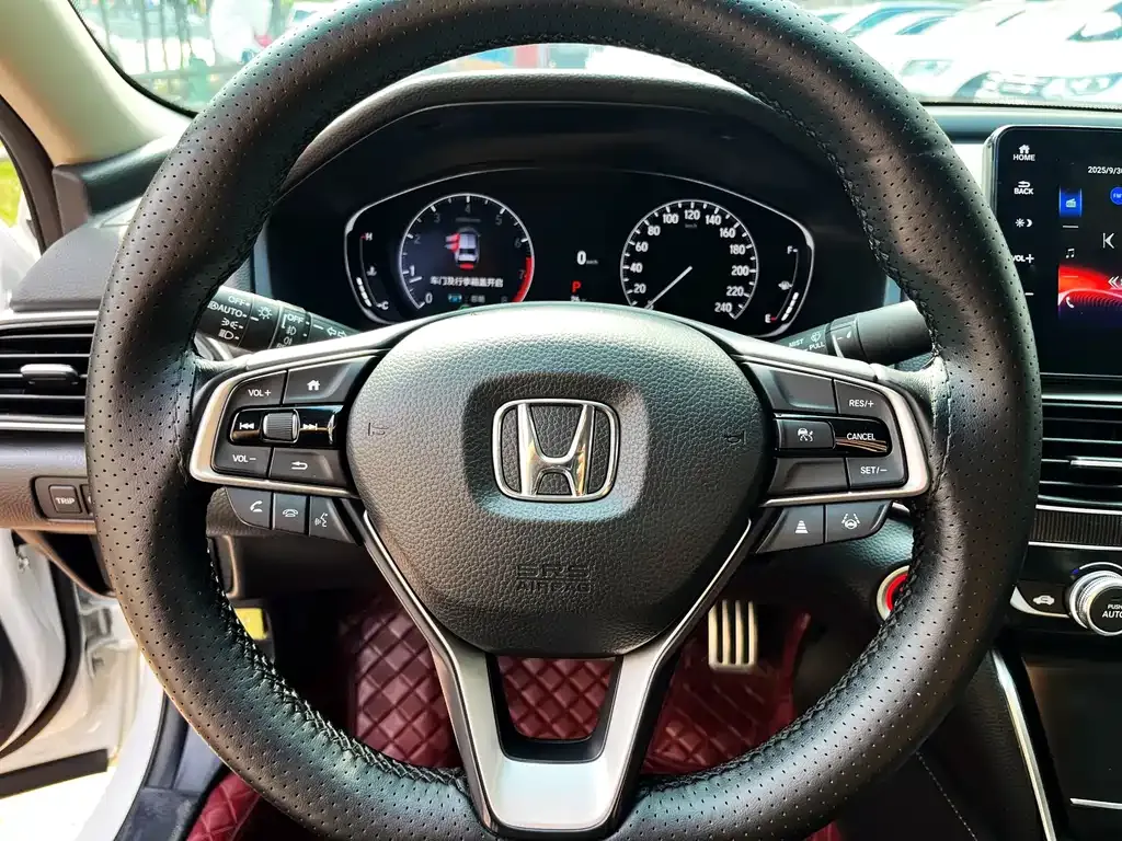Honda Accord 2023 из CN, фото 10