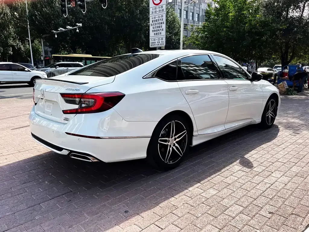 Honda Accord 2023 из CN, фото 5