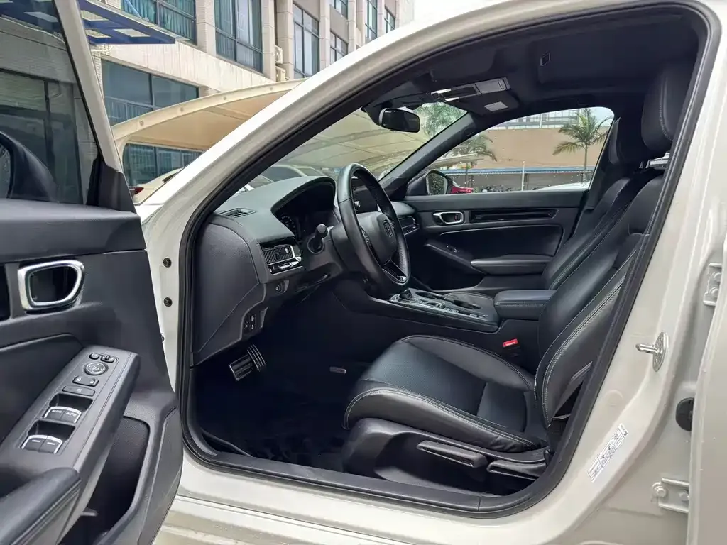 Honda Civic 2023 из CN, фото 5