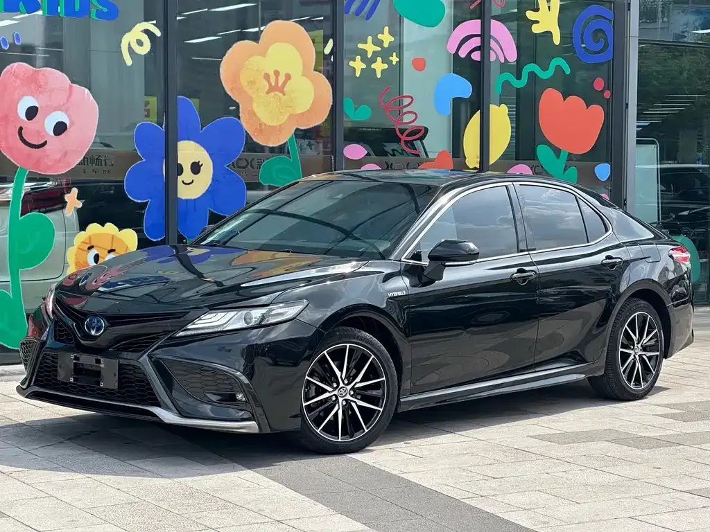 Toyota Camry 2022 из CN, фото 1