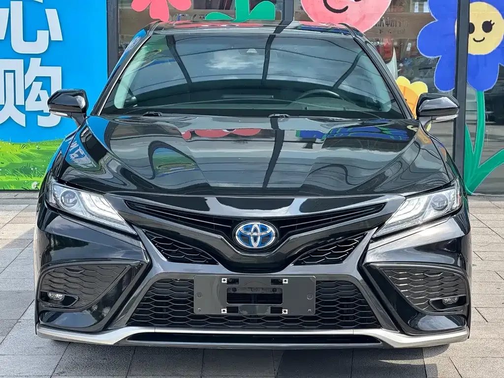 Toyota Camry 2022 из CN, фото 2