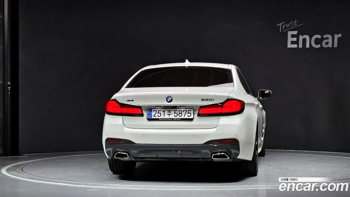 BMW 5-Series — фото 4