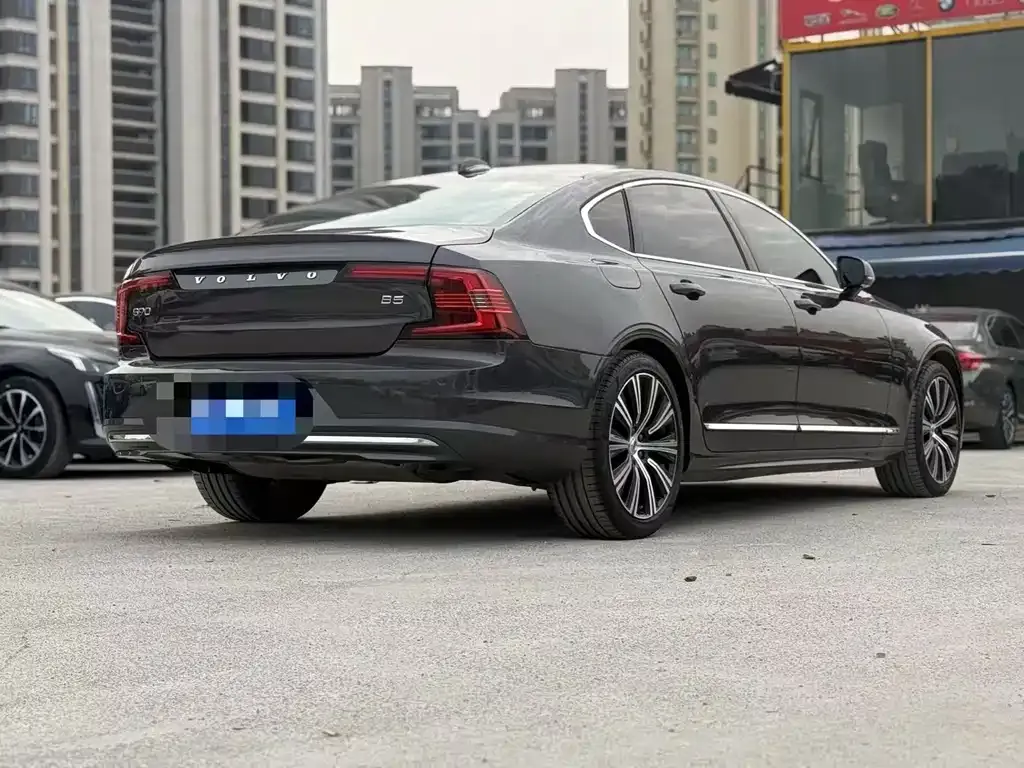 Volvo S90 — фото 4