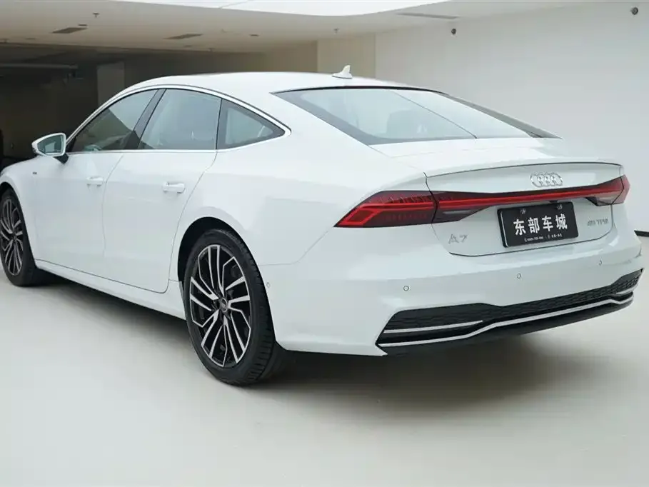 Audi A7 — фото 4
