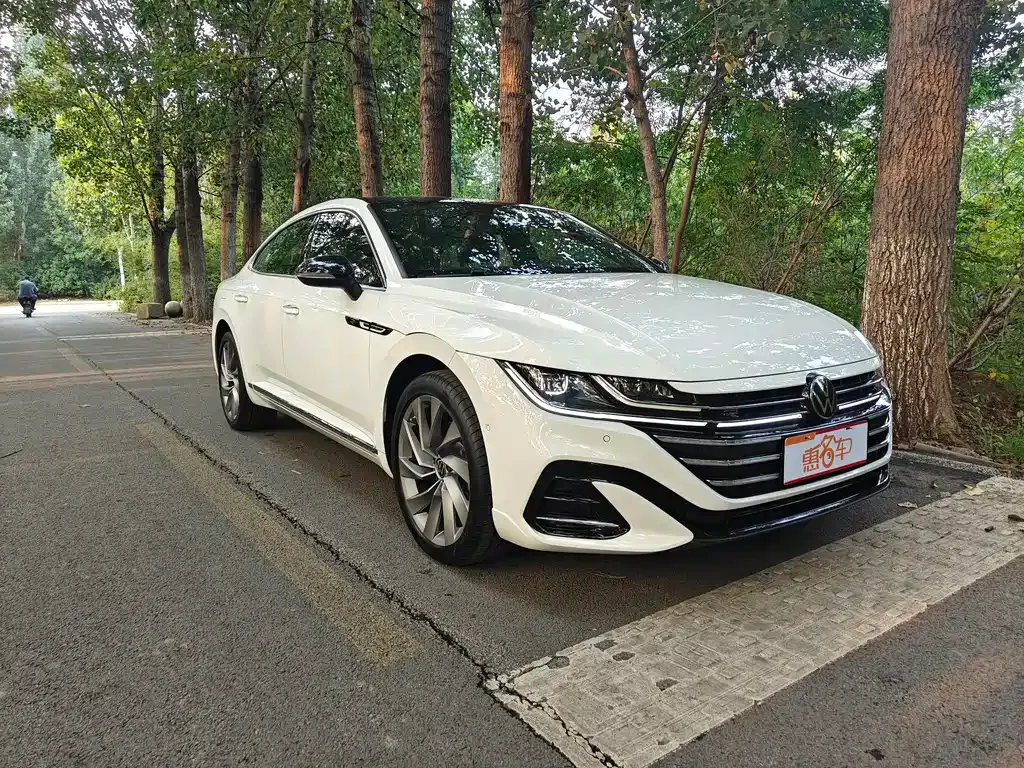 Volkswagen CC 2024 из CN, фото 2