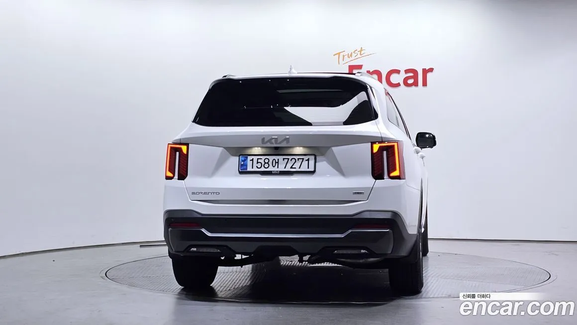 Kia Sorento — фото 4