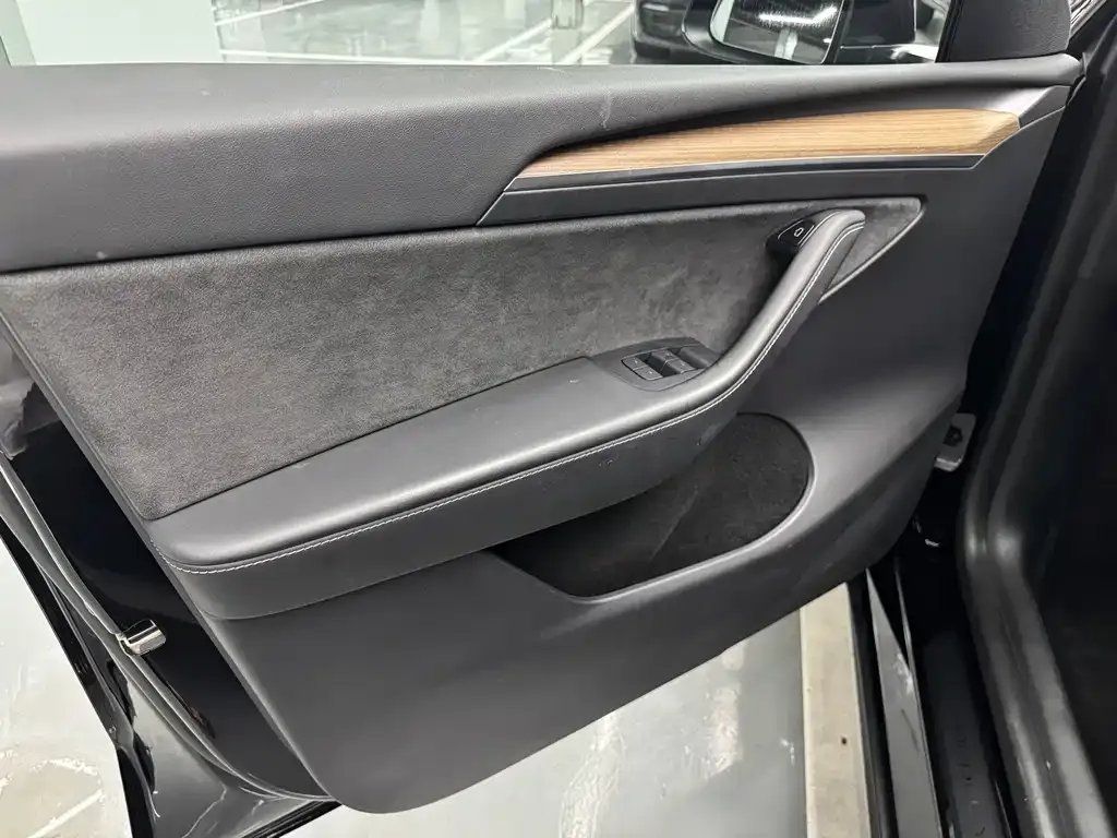 Tesla Model Y 2021 из CN, фото 5