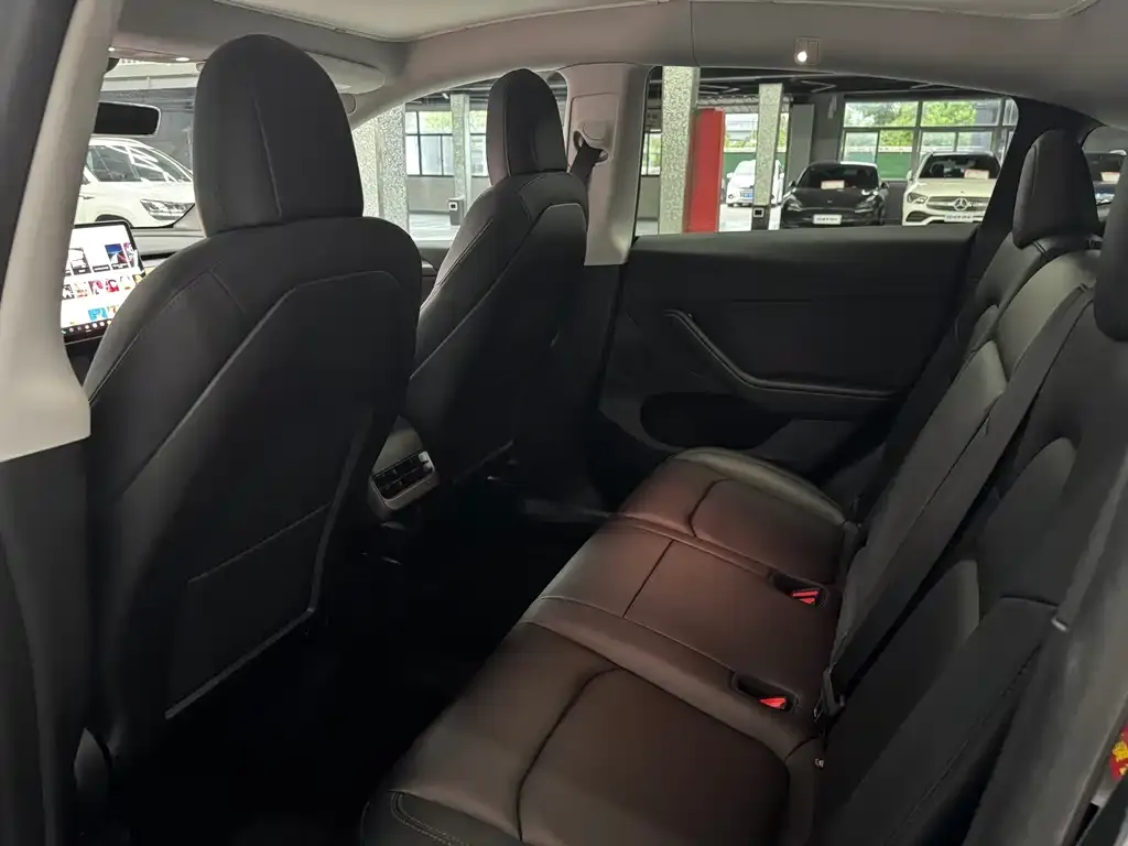 Tesla Model Y 2021 из CN, фото 7