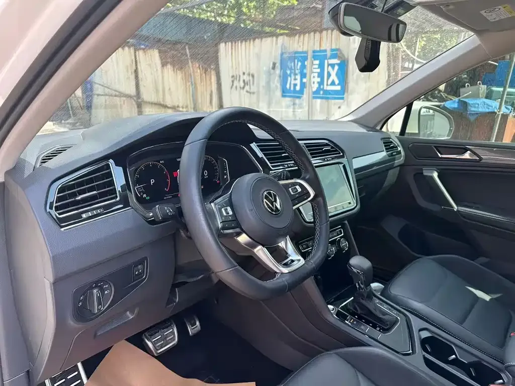 Volkswagen Tiguan L 2021 из CN, фото 7