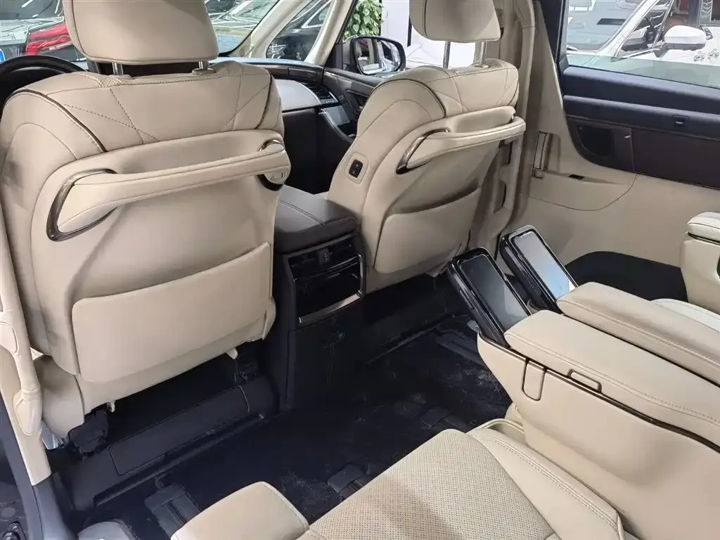 Toyota Alphard 2024 из CN, фото 8