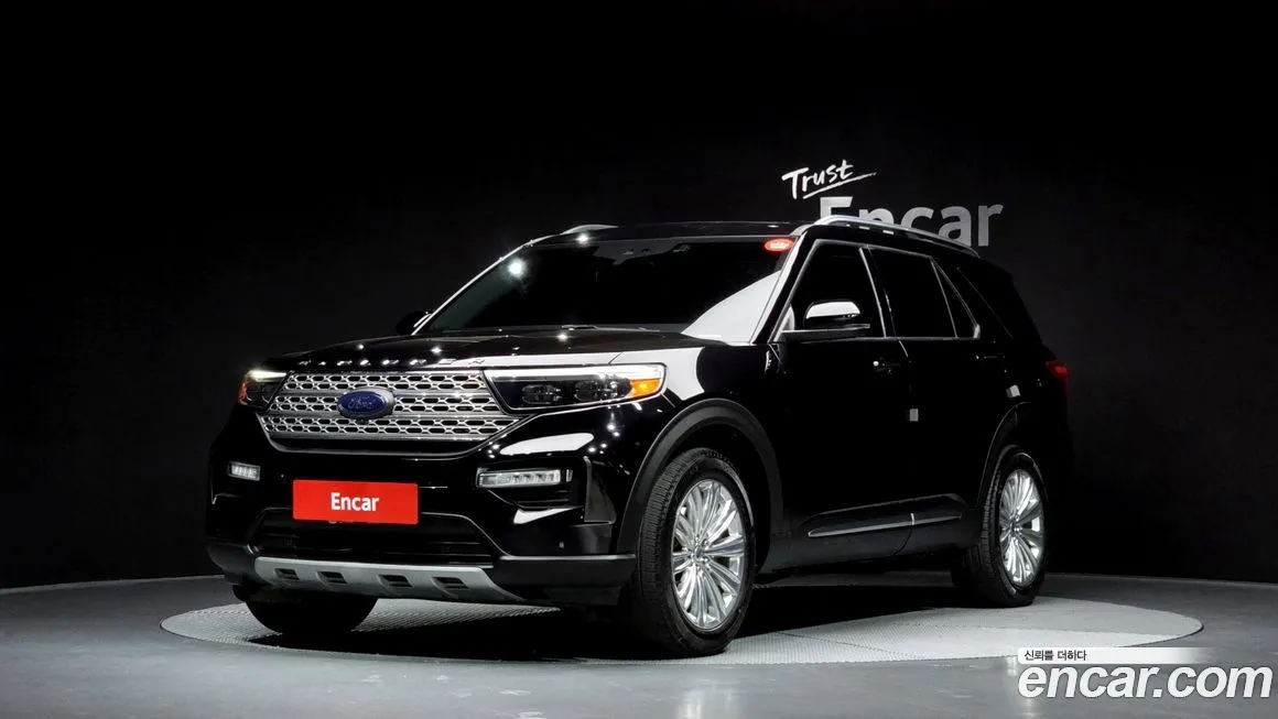 Ford Explorer — фото 1