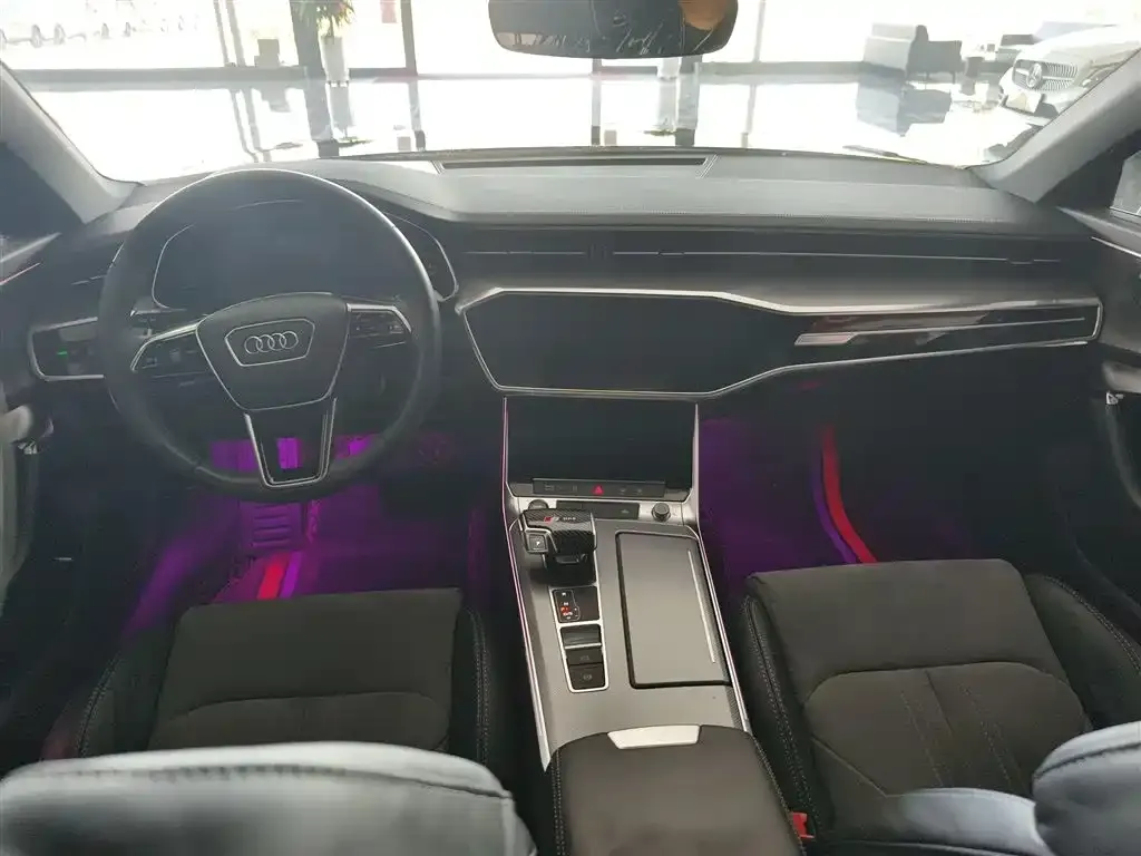 Audi A6L 2021 из CN, фото 10