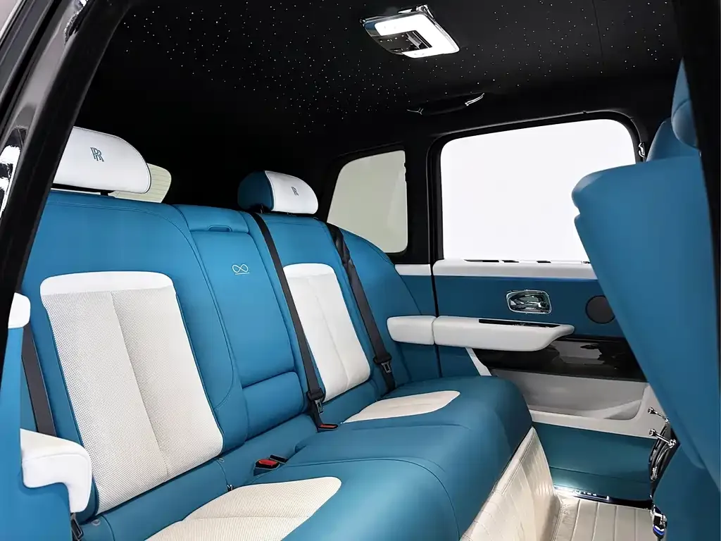Rolls-Royce Cullinan 2023 из CN, фото 10