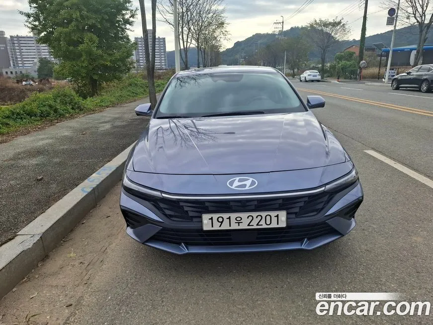 Hyundai AVANTE — фото 1