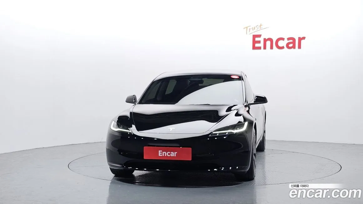 Tesla Model 3 2024 из KR, фото 3