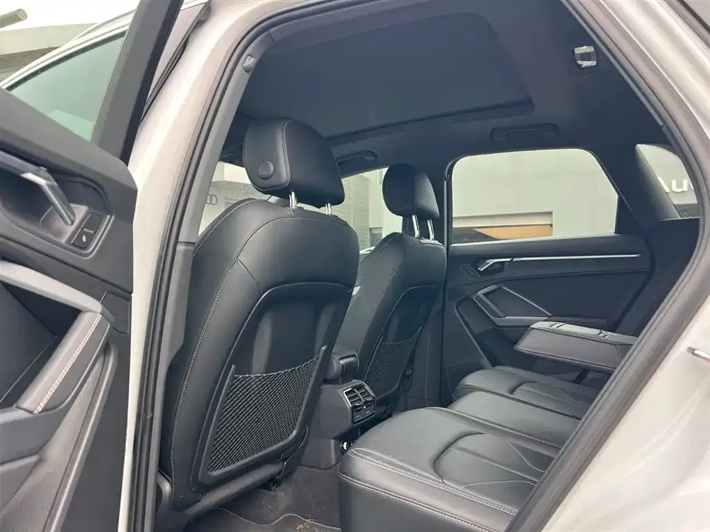 Audi Q3 2024 из CN, фото 5