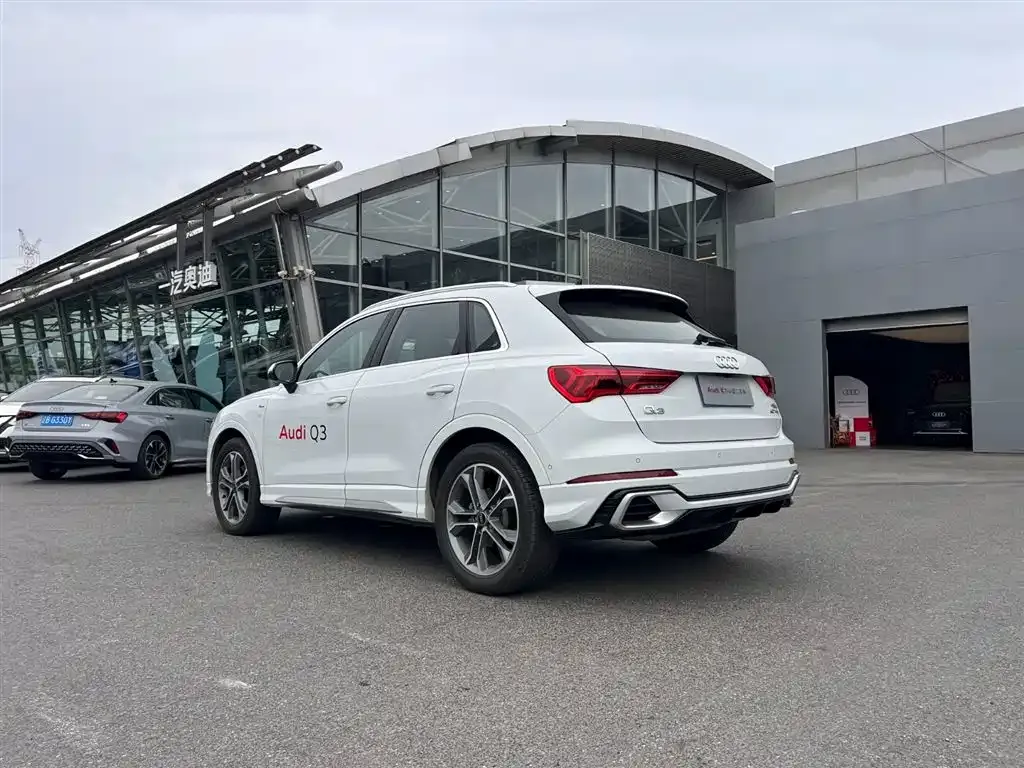 Audi Q3 2024 из CN, фото 6