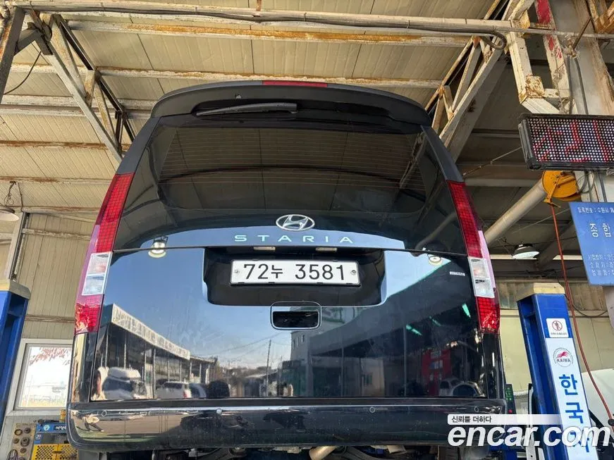 Hyundai Staria — фото 2
