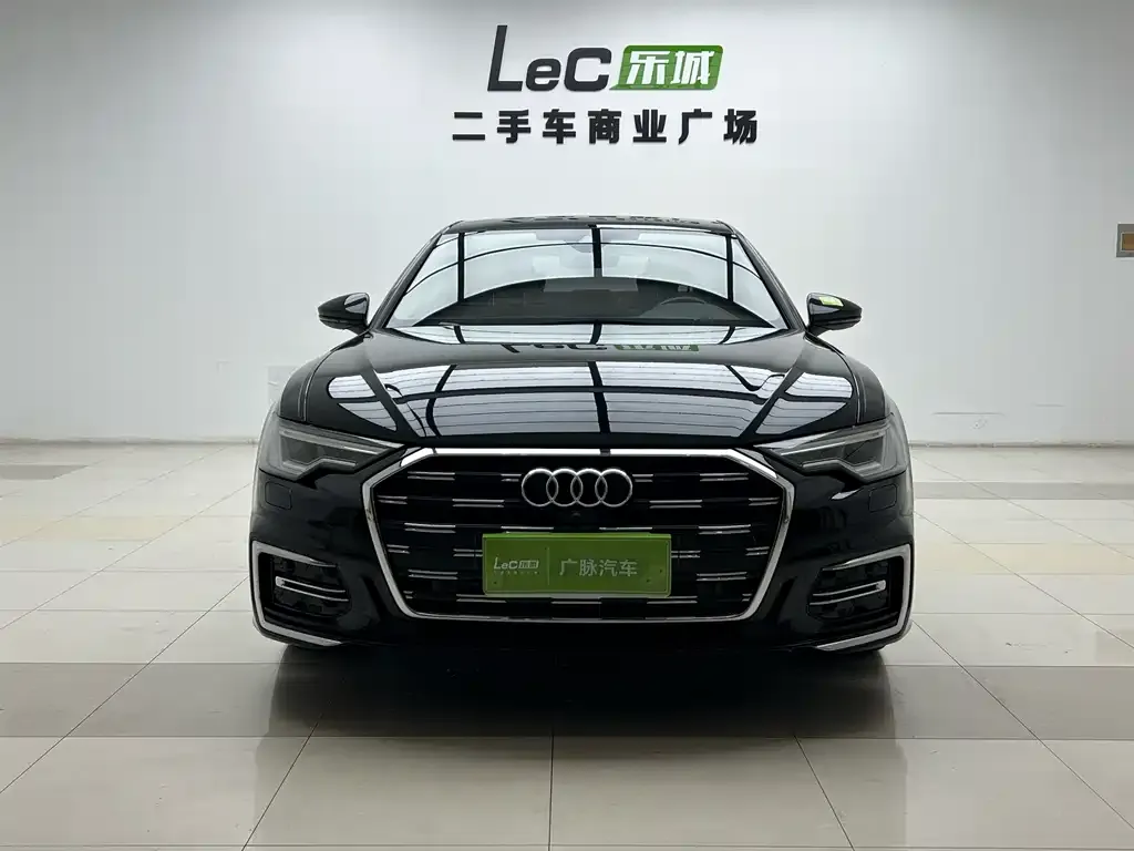 Audi A6L 2023 из CN, фото 2