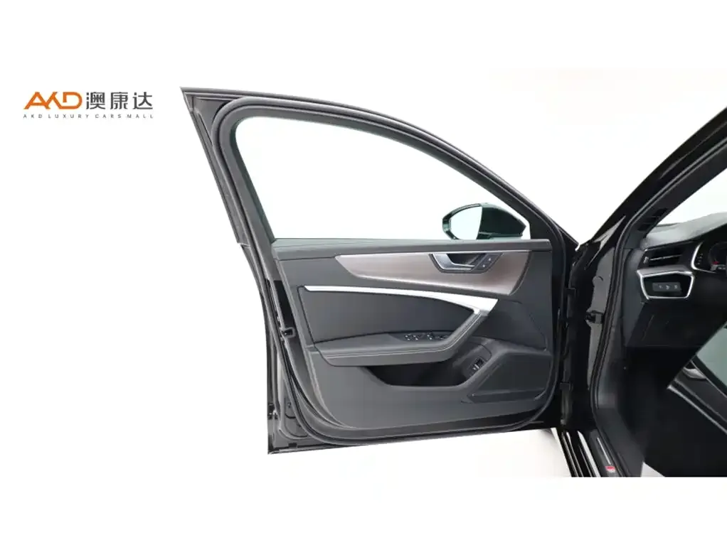 Audi A6L 2021 из CN, фото 10