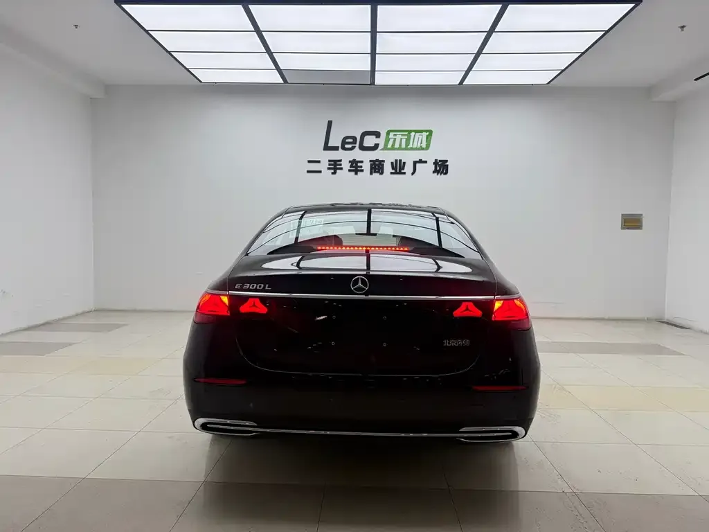 Mercedes-Benz E-Class 2025 из CN, фото 6